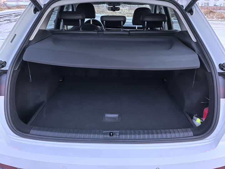 Фото 8 - Audi Q3