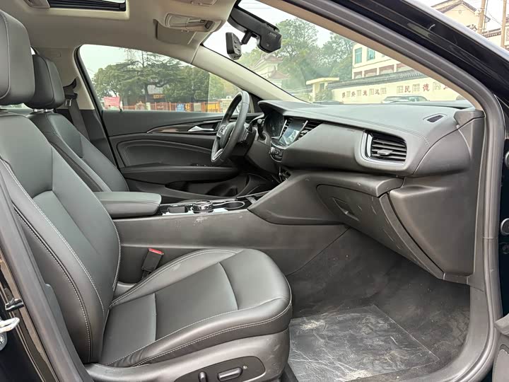 Фото 7 - Buick Regal