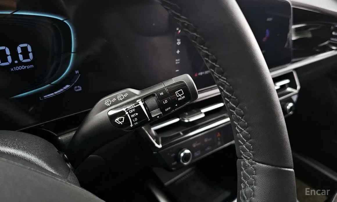 Фото 17 - Kia Niro