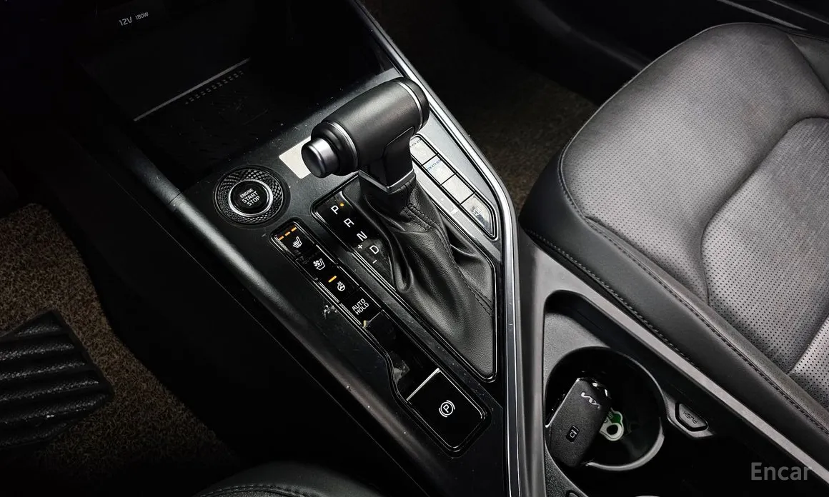 Фото 9 - Kia Niro