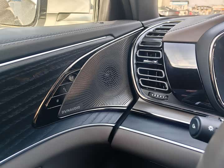 Фото 9 - BYD Han