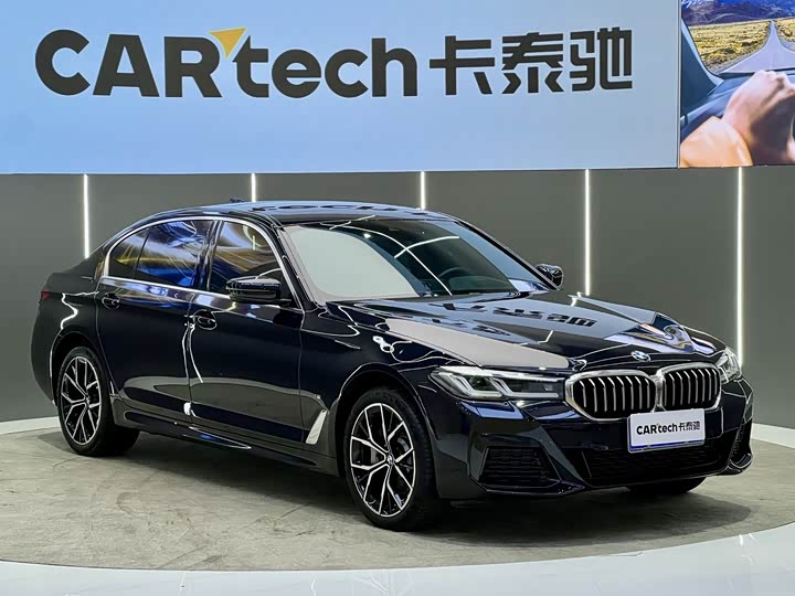 Фото 3 - BMW 5 Series