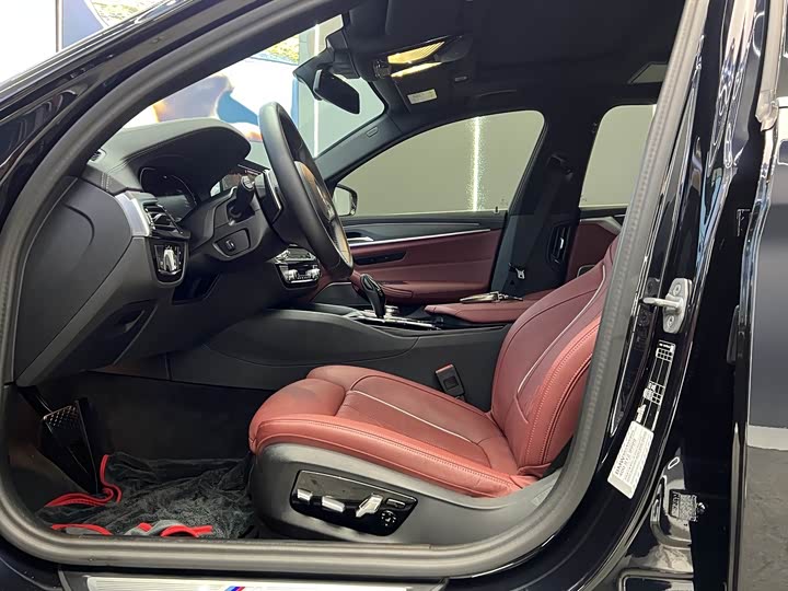 Фото 4 - BMW 5 Series