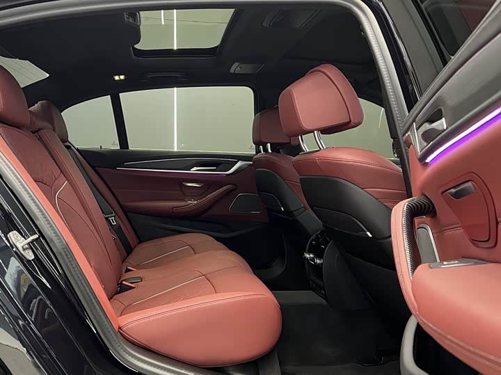 Фото 8 - BMW 5 Series