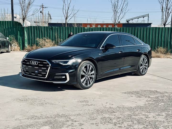 Фото 1 - Audi A6L