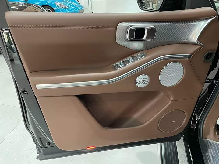 Фото 7 - Tank 700 Hybrid