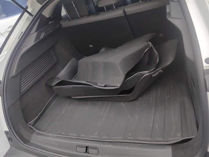 Фото 4 - Citroen C5 X