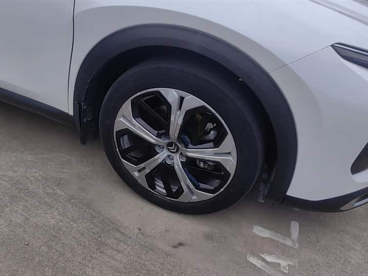 Фото 6 - Citroen C5 X