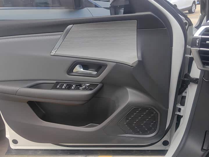 Фото 7 - Citroen C5 X