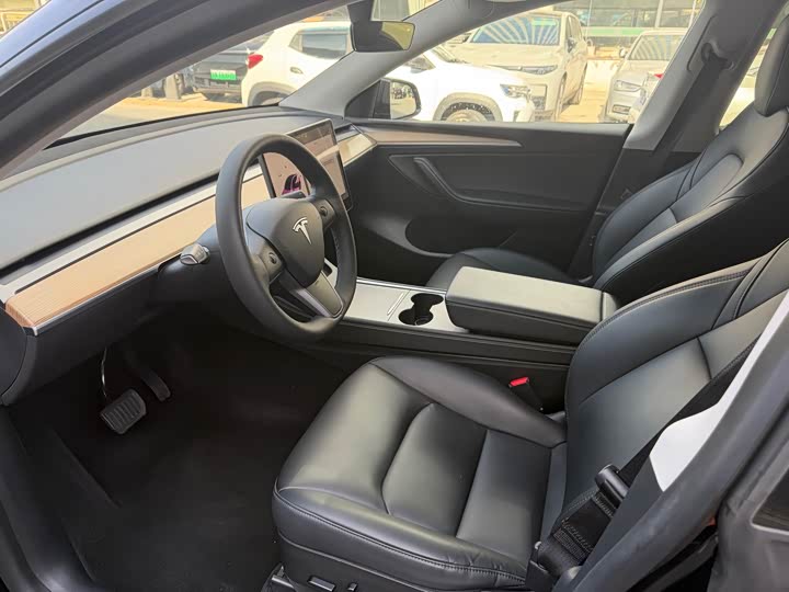 Фото 7 - Tesla Model Y