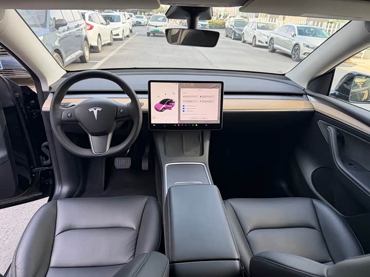 Фото 9 - Tesla Model Y