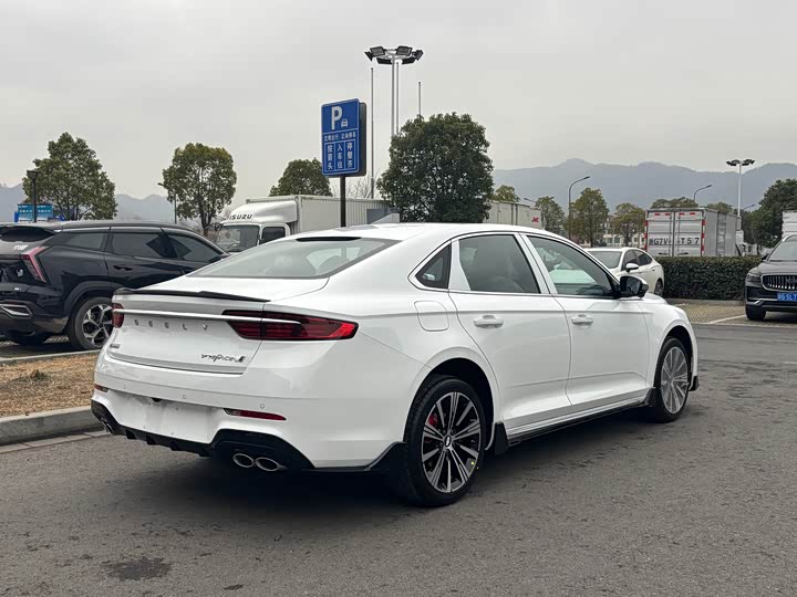 Photo 5 - Geely Preface