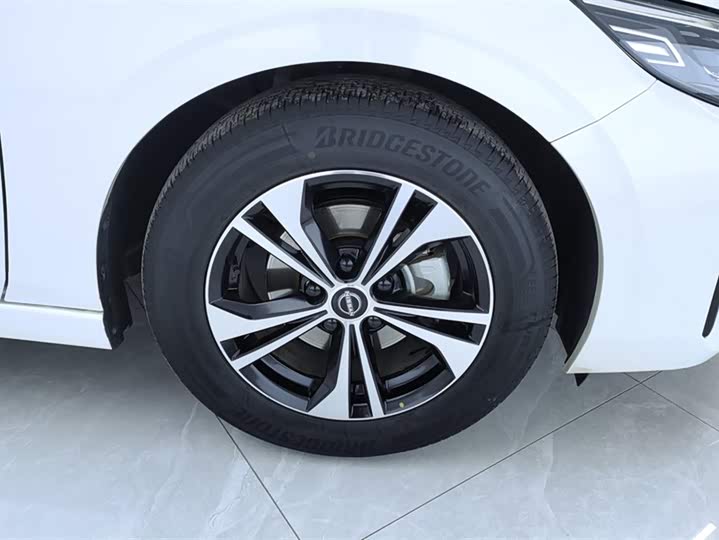 Фото 6 - Nissan Sylphy