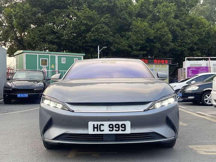 Фото 2 - BYD Han