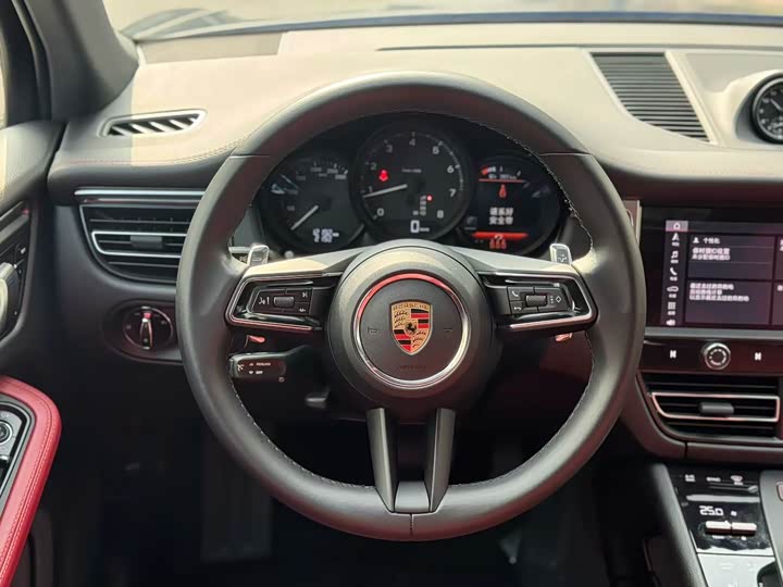 Фото 3 - Porsche Macan