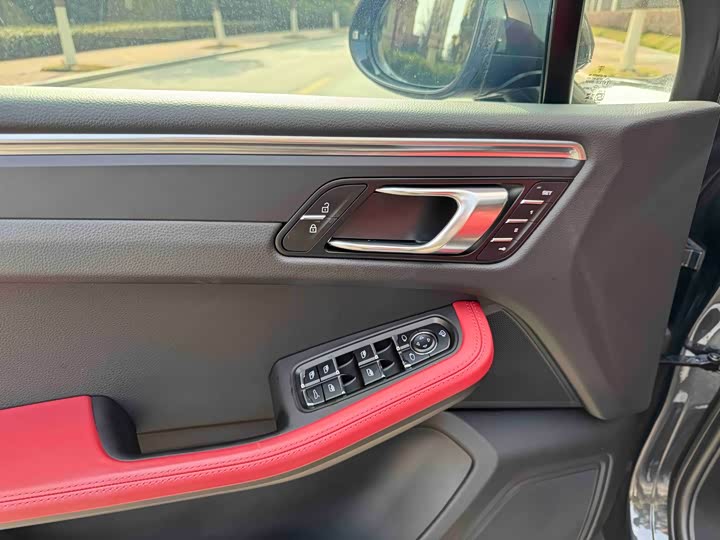 Фото 4 - Porsche Macan