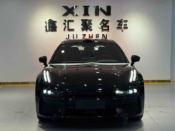 Фото 1 - Zeekr 001