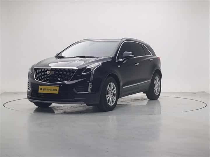 Фото 1 - Cadillac XT5