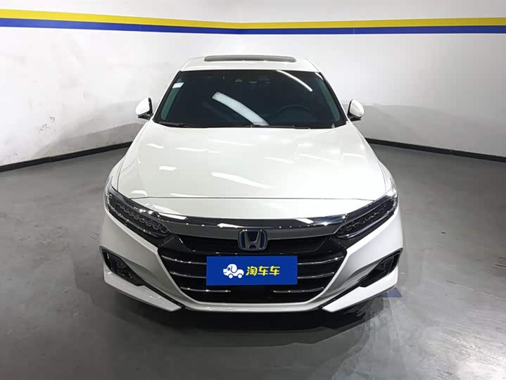 Фото 2 - Honda Accord