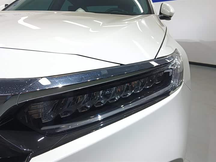 Фото 5 - Honda Accord