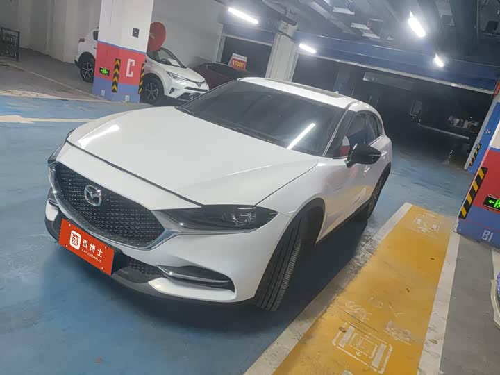 Фото 1 - Mazda CX-4