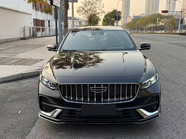 Фото 2 - Geely Preface