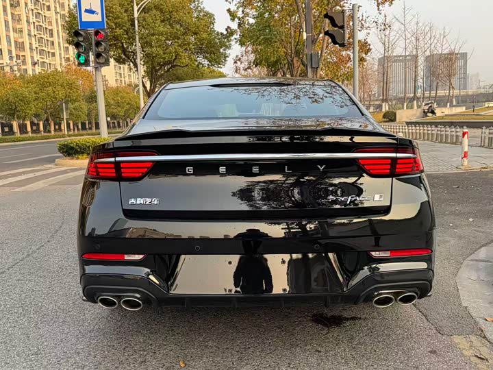 Фото 5 - Geely Preface