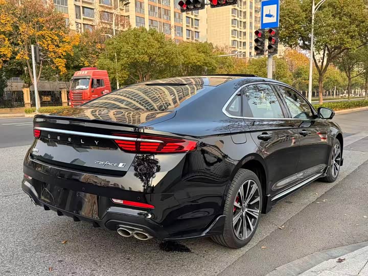 Фото 7 - Geely Preface