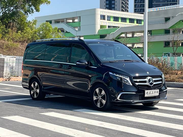 Mercedes-Benz V-Class 2022 2022款 V 260 尊贵版
