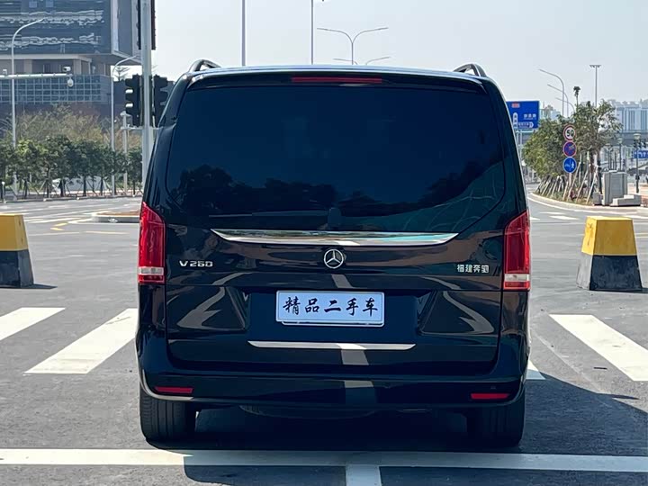 Mercedes-Benz V-Class 2022 2022款 V 260 尊贵版