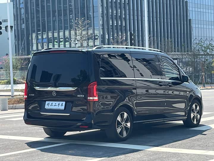 Mercedes-Benz V-Class 2022 2022款 V 260 尊贵版