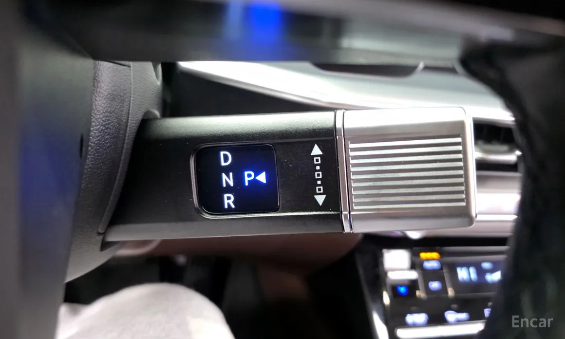 Фото 9 - Hyundai Grandeur