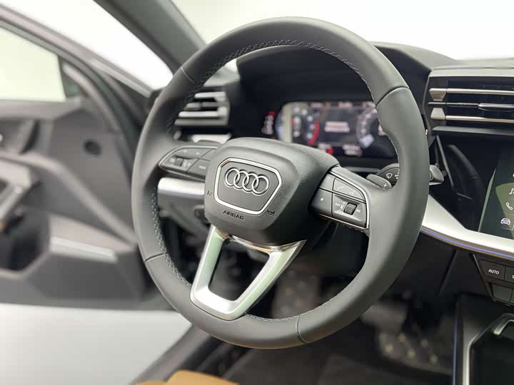 Фото 9 - Audi A3