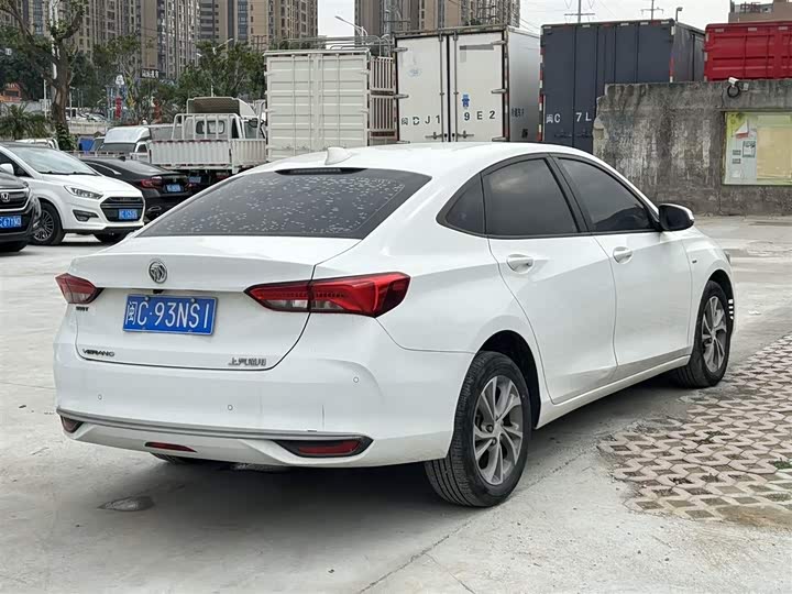 Фото 8 - Buick Verano