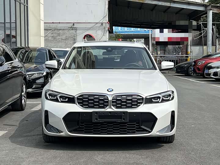 Фото 2 - BMW 3 Series