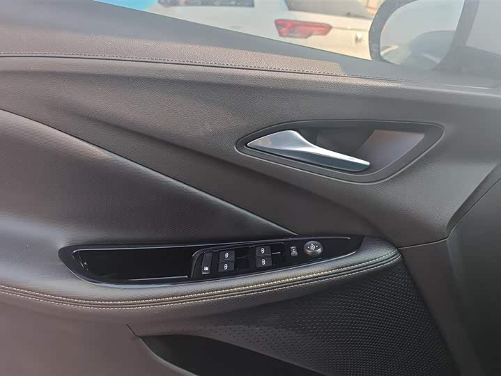 Фото 7 - Buick Verano