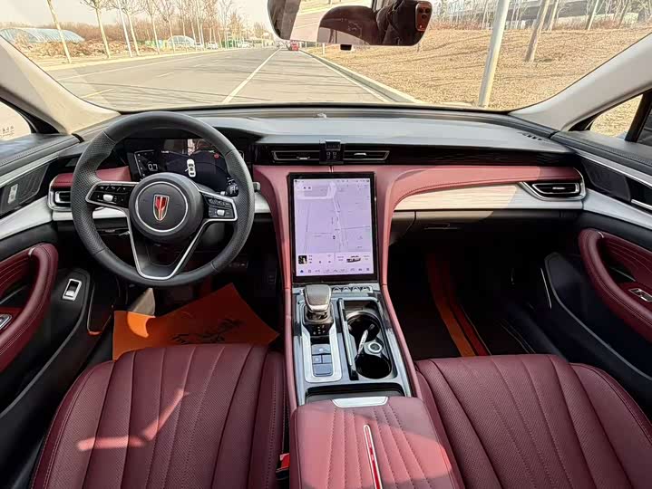 Фото 7 - Hongqi H5