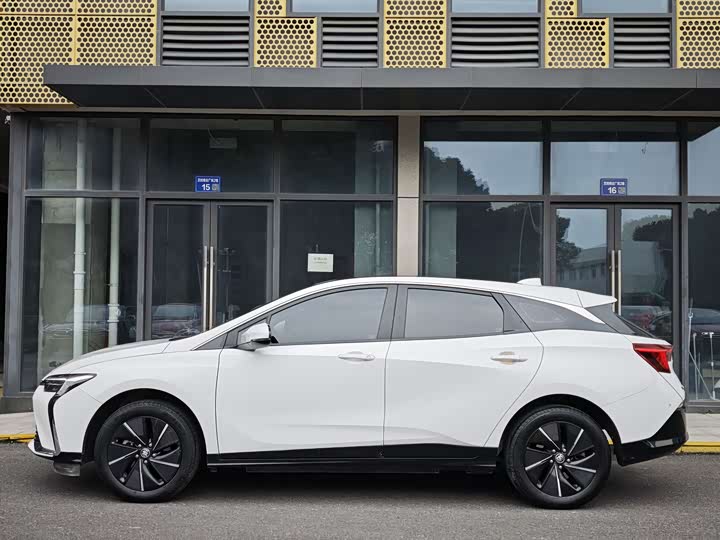 Фото 3 - Buick Velite 6