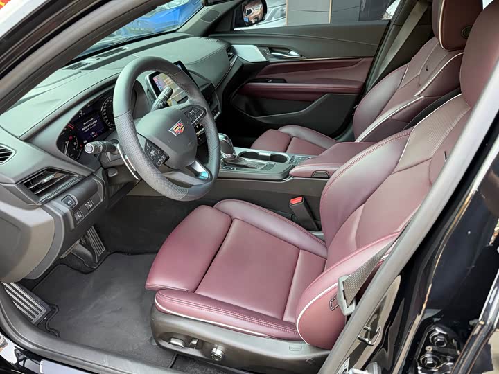 Фото 5 - Cadillac CT4