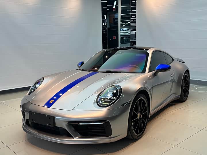 Фото 1 - Porsche 911