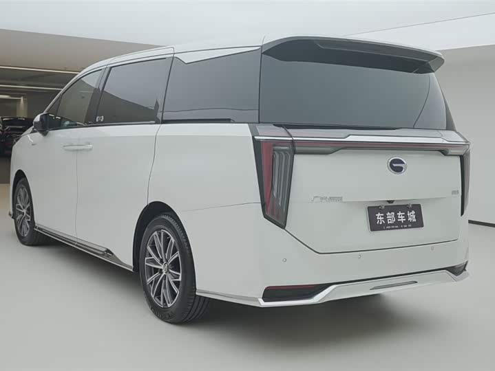 Photo 4 - GAC Trumpchi M8