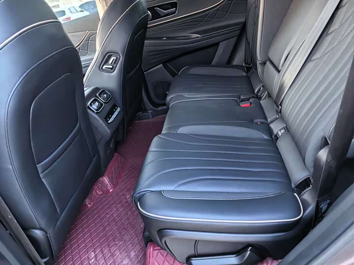 Фото 8 - Chery Tiggo 9