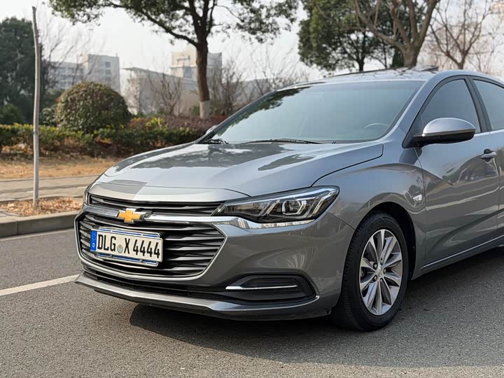 Фото 2 - Chevrolet Monza