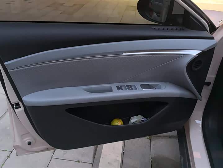 Фото 7 - XPeng Mona M03