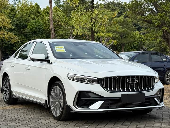 Фото 3 - Geely Preface