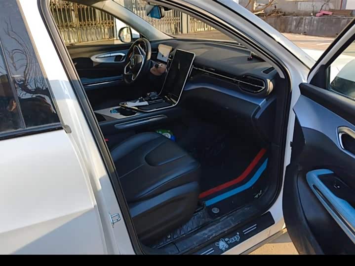 Фото 8 - Bestune T90