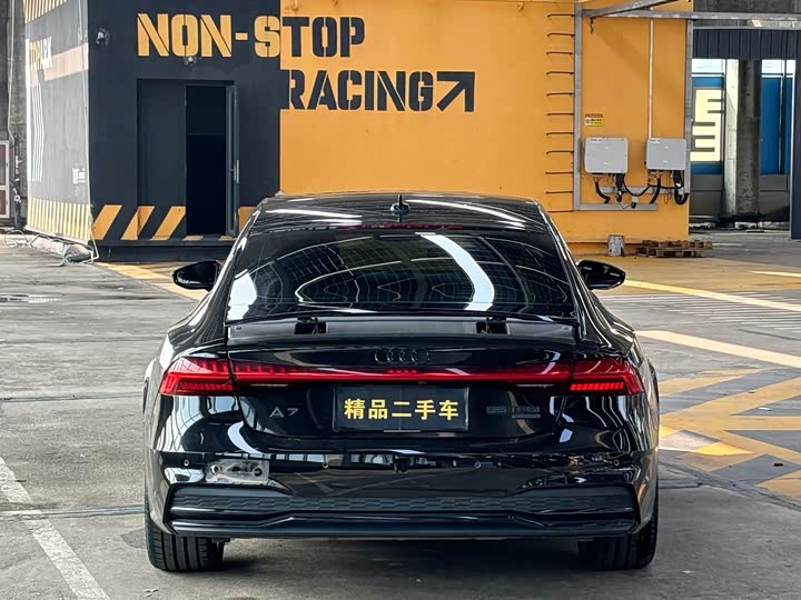 Фото 5 - Audi A7