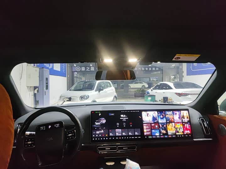 Фото 4 - LiXiang L9