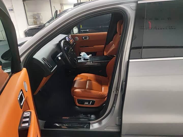 Фото 8 - LiXiang L9