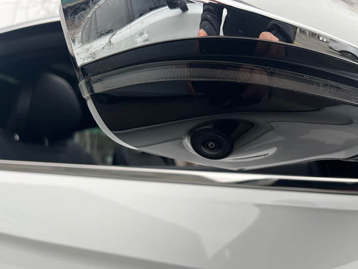 Photo 8 - Geely Preface